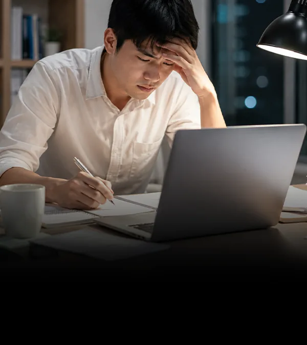 수험생의 학습 부담과 직장인의 스트레스로 인한 두뇌 과부하 및 집중력 저하 예방 관리 이미지